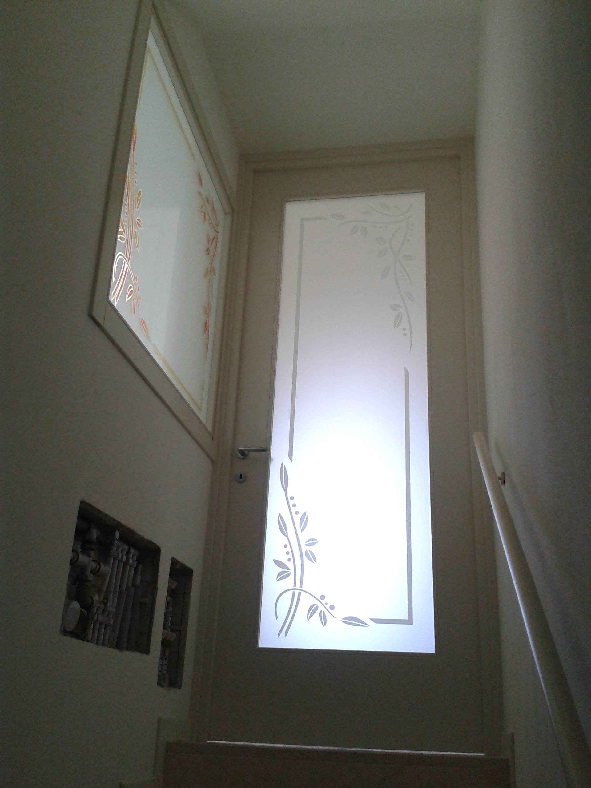 Porta laccata con vetro decorato padova realizzazione porte ... Vetri decorati per finestre