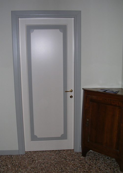 Porta in legno - Modello E