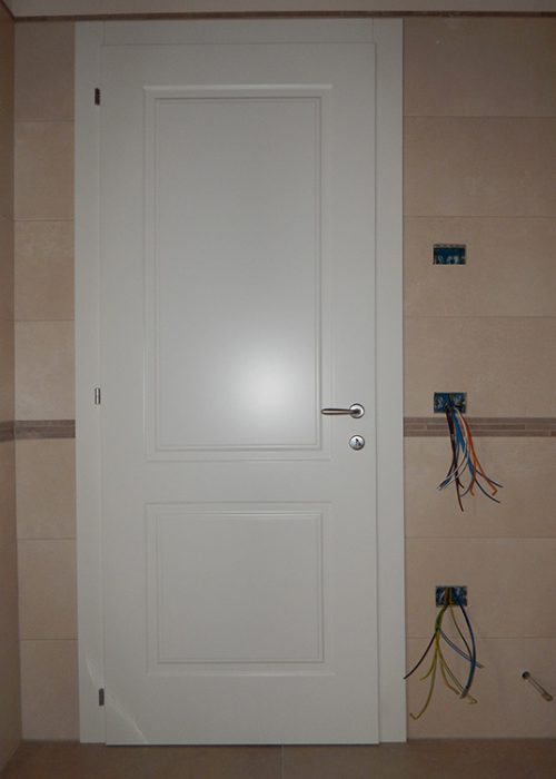 Porta pantografata a due riquadri