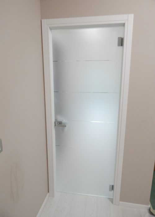 Porta tuttovetro a battente