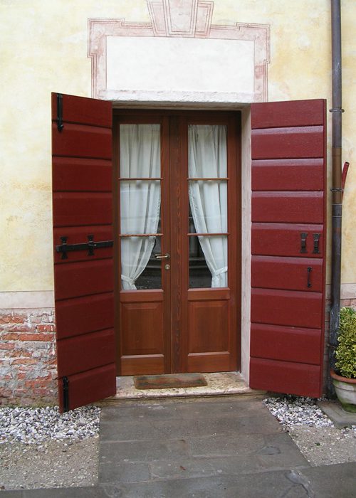 Scuro a doppia tavola - Modello laccato