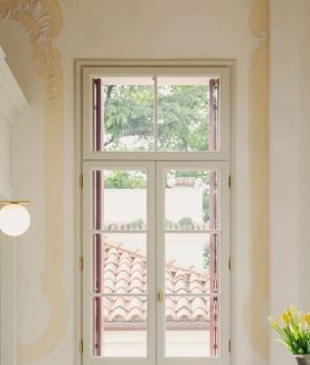 Finestre in legno modello all’inglese